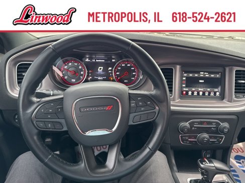 Used 2022 Dodge Charger SXT image 2