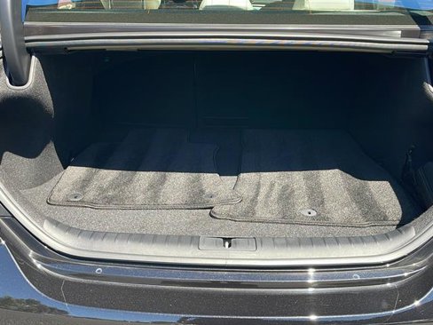 Used 2025 Genesis G70 2.5T image 29