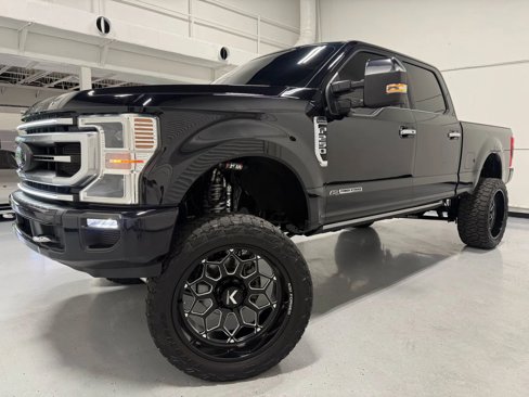 Used 2022 Ford F250 Platinum w/ FX4 Off-Road Package image 2