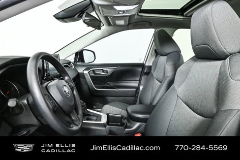 Used 2022 Toyota RAV4 XLE image 5