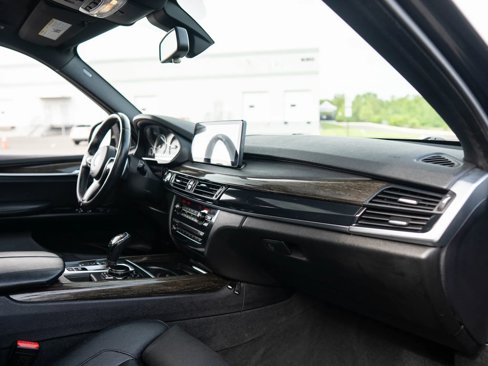 Used 2014 BMW X5 xDrive50i image 12