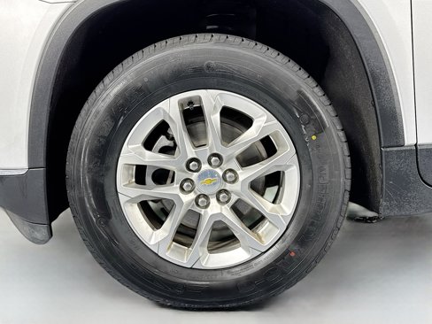 Used 2020 Chevrolet Traverse LT image 31