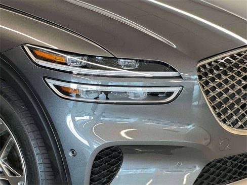 Used 2022 Genesis GV70 2.5T w/ Advanced Package image 7