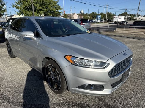 Used 2014 Ford Fusion SE w/ Equipment Group 202A image 4