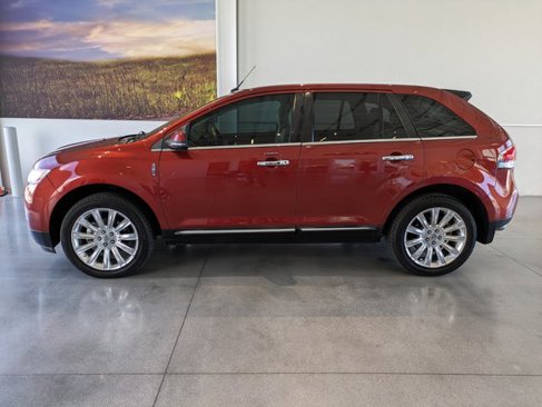 Used 2014 Lincoln MKX FWD w/ Equipment Group 102A image 9
