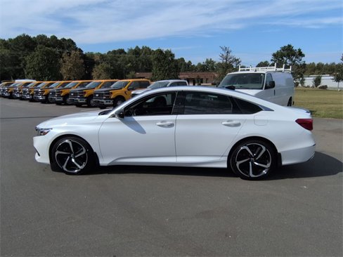 Used 2022 Honda Accord Sport image 16