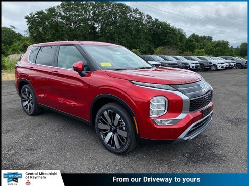New 2025 Mitsubishi Outlander AWD image 1