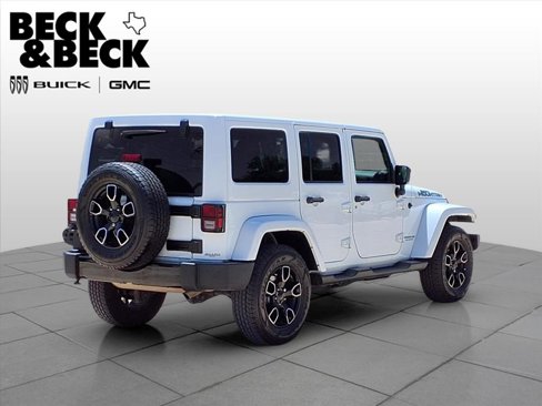 Used 2017 Jeep Wrangler Unlimited Sahara image 5