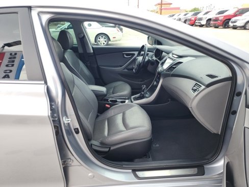 Used 2015 Hyundai Elantra Limited w/ Option Group 05 image 26
