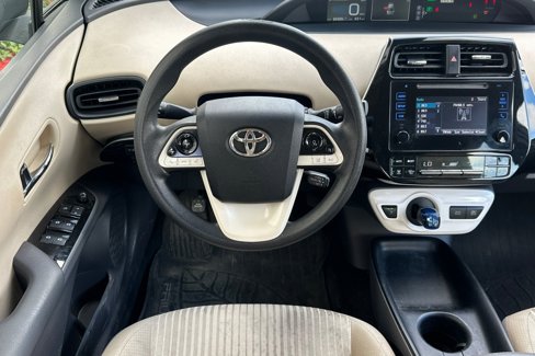 Used 2018 Toyota Prius One image 17