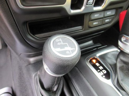Used 2021 Jeep Wrangler Unlimited Sport image 25