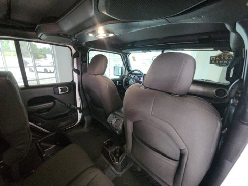 Certified 2022 Jeep Gladiator Sport image 22
