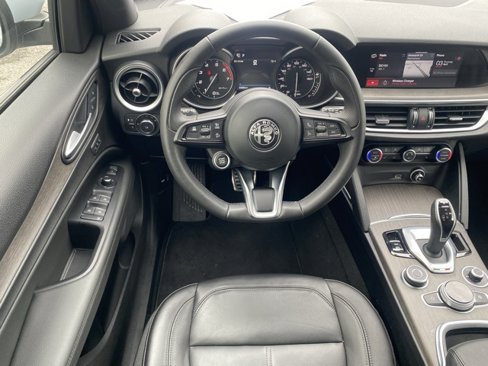 Used 2023 Alfa Romeo Stelvio Ti image 48