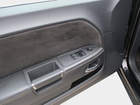 Used 2013 Dodge Challenger SRT8 w/ Harman Kardon Audio Group image 17