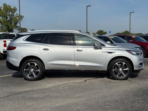 Used 2021 Buick Enclave Essence w/ Sport Touring Edition image 1