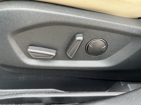 Used 2022 Ford Edge SEL image 28