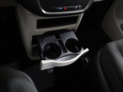 Used 2018 Dodge Grand Caravan SE image 13