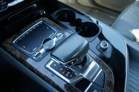Used 2019 Audi Q7 3.0T Prestige image 29