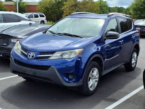 Used 2014 Toyota RAV4 LE image 3
