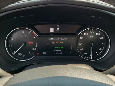 Used 2023 Cadillac XT4 Luxury w/ Cold Weather Package image 10