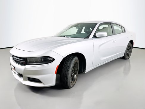 Used 2022 Dodge Charger SXT w/ Leather Interior Group image 3
