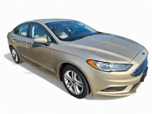 Used 2018 Ford Fusion S image 2