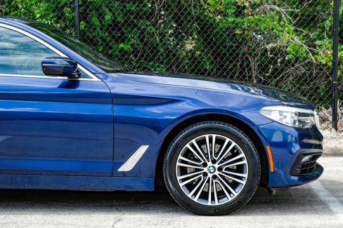 Used 2018 BMW 530i xDrive image 14