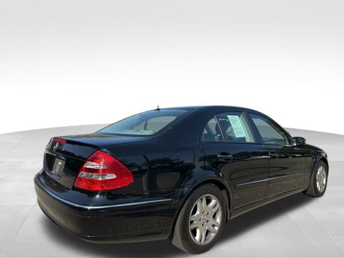 Used 2004 Mercedes-Benz E 320 Sedan image 7