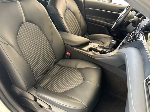Used 2021 Toyota Camry SE w/ Convenience Package image 15