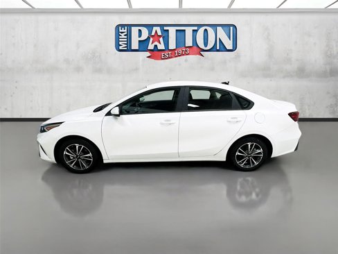 Used 2024 Kia Forte LXS image 4