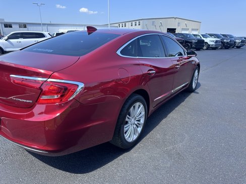 Used 2019 Buick LaCrosse Essence image 24