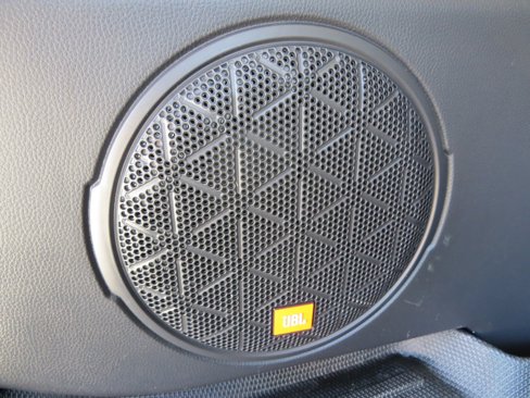 Used 2021 Toyota RAV4 XLE Premium image 13