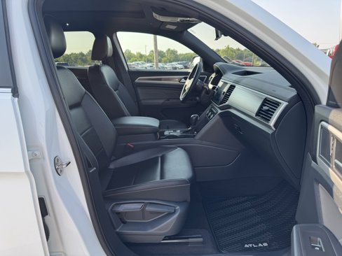 Used 2022 Volkswagen Atlas Cross Sport SE image 20