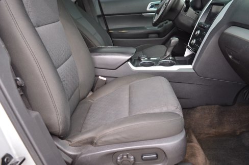 Used 2013 Ford Explorer XLT image 23