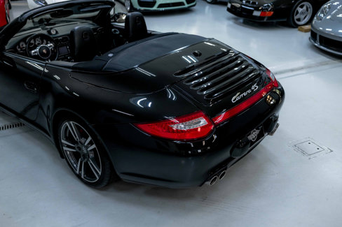 Used 2011 Porsche 911 Carrera S image 28