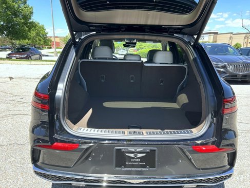 New 2026 Genesis GV70 2.5T Advanced image 9