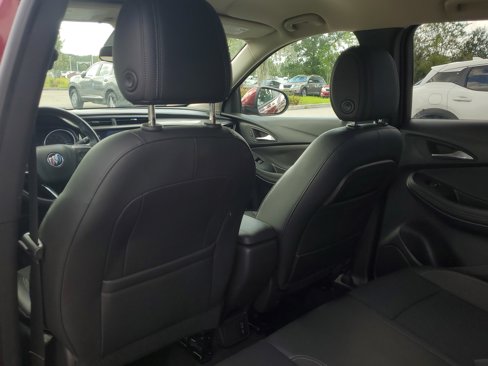 Used 2022 Buick Encore GX Preferred w/ Cold Weather Comfort Package image 10