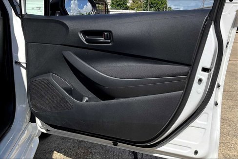 Used 2023 Toyota Corolla LE image 18