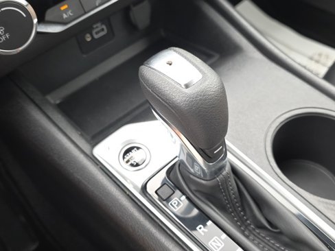 Used 2024 Nissan Altima 2.5 S image 21