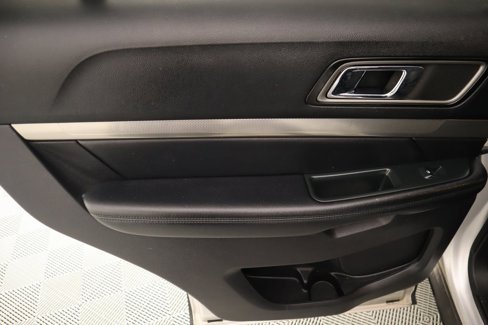 Used 2019 Ford Explorer XLT w/ Equipment Group 201A image 16