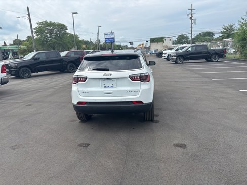 New 2025 Jeep Compass Limited image 3