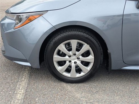 Certified 2025 Toyota Corolla LE image 10