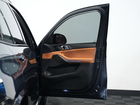 Used 2022 BMW X5 xDrive40i w/ M Sport Package image 23
