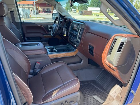 Used 2018 Chevrolet Silverado 1500 High Country image 17