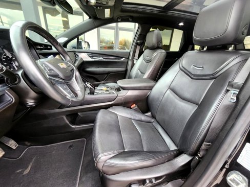 Used 2023 Cadillac XT5 Premium Luxury image 10
