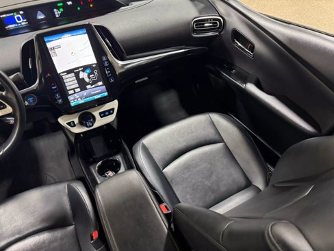 Used 2018 Toyota Prius Prime Premium image 47