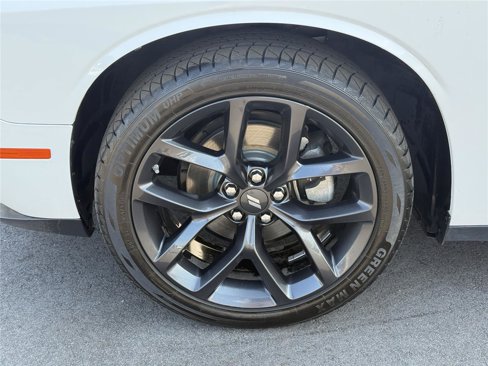 Used 2022 Dodge Challenger SXT w/ Blacktop Package image 32