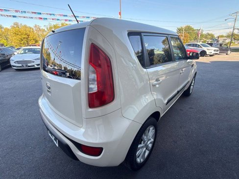 Used 2013 Kia Soul + image 5