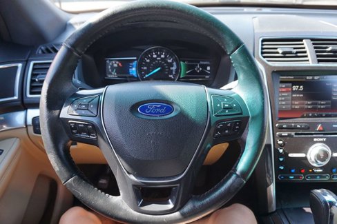 Used 2016 Ford Explorer Limited image 27