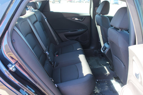 Used 2023 Chevrolet Malibu LT image 40